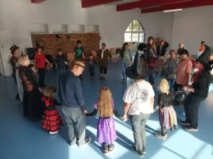 Initiation à la danse bretonne à Lanester Préparez vos enfants au fest-noz avec KAS Lanester